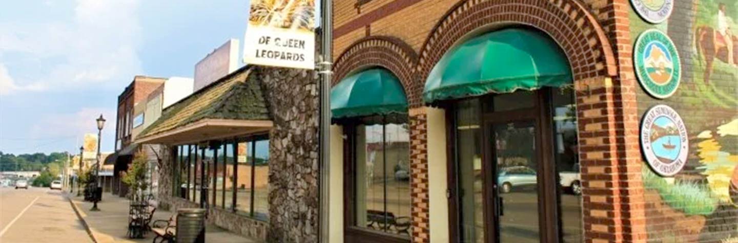 downtown arkansas businesses